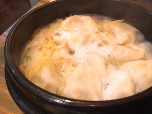 看板メニューの餃包って実は・・・